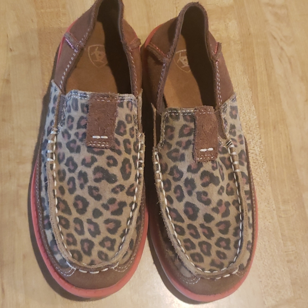 Ariat girls casual shoes 1.5